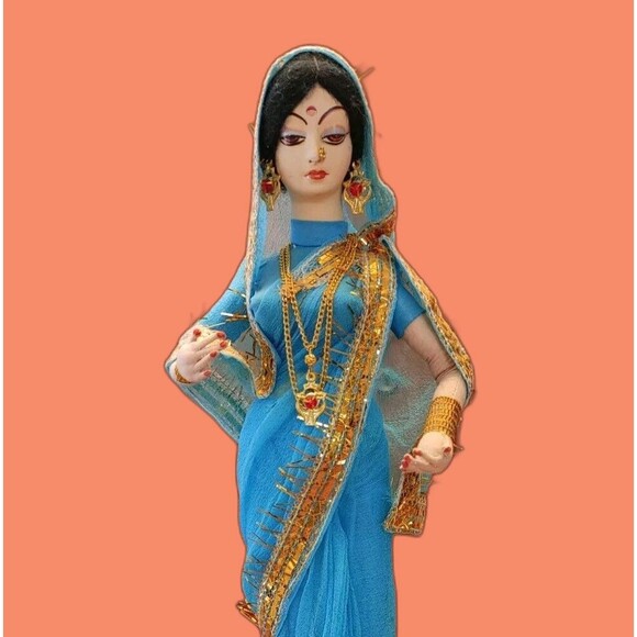 VTG Beautiful Details Handmade Indian Woman Saree Traditional Wearing Doll - Picture 1 of 13